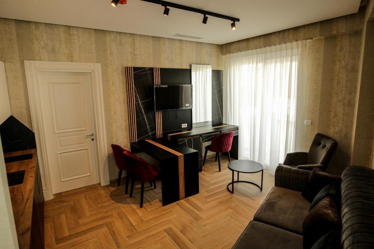 Rozafa Blu Hotel เชิงยิน ภายนอก รูปภาพ