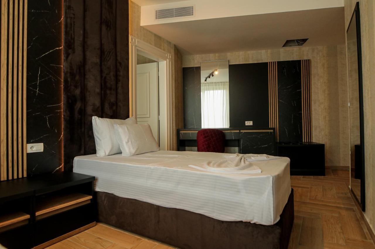 Rozafa Blu Hotel เชิงยิน ภายนอก รูปภาพ