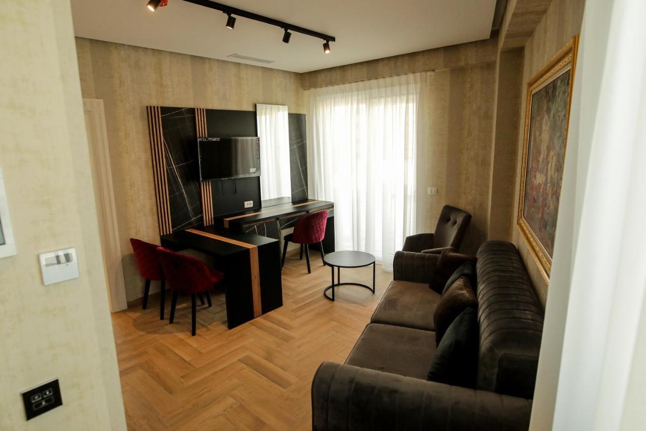 Rozafa Blu Hotel เชิงยิน ภายนอก รูปภาพ
