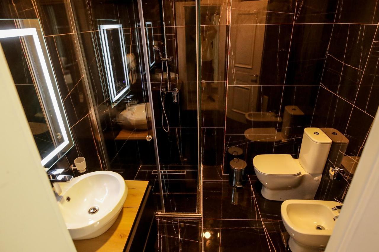 Rozafa Blu Hotel เชิงยิน ภายนอก รูปภาพ