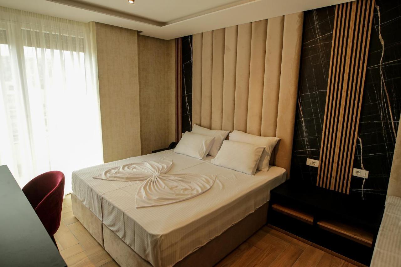 Rozafa Blu Hotel เชิงยิน ภายนอก รูปภาพ