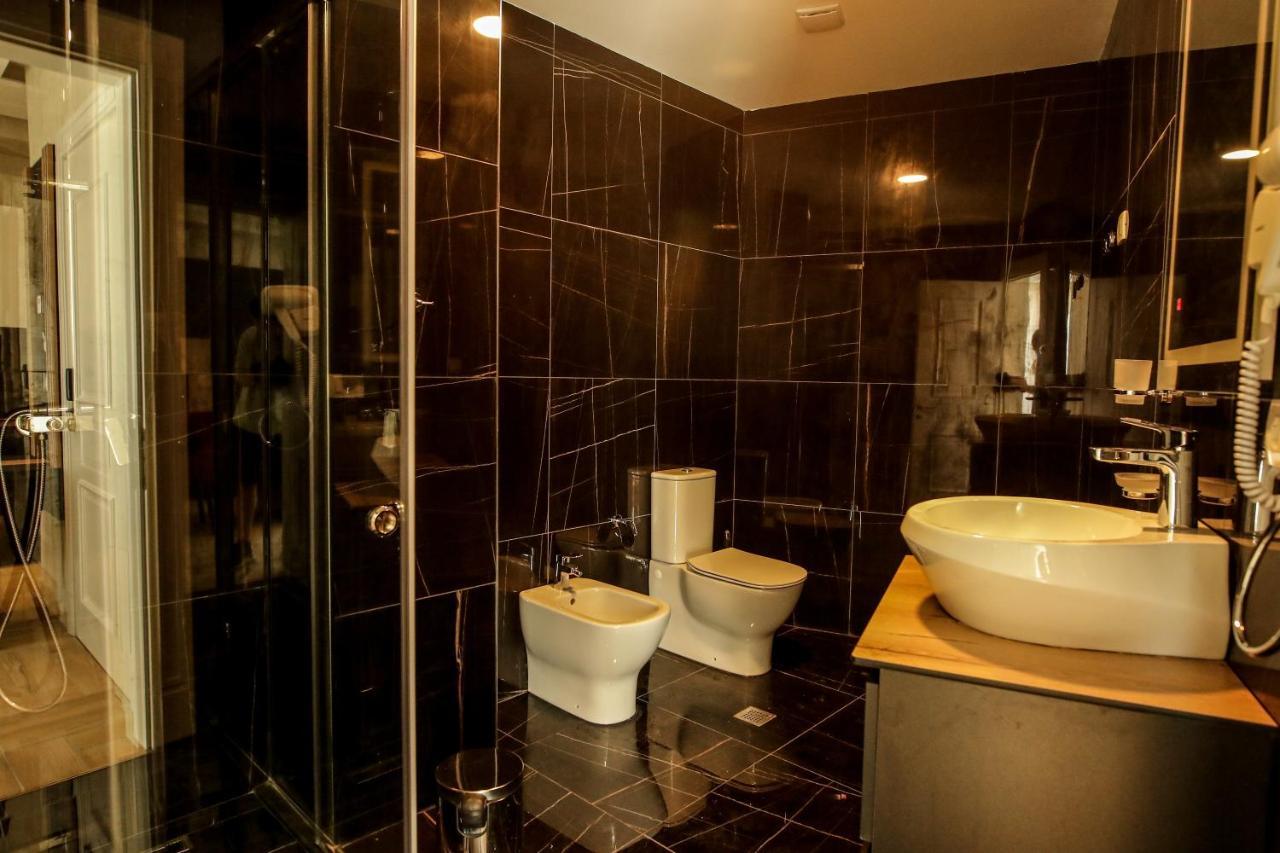 Rozafa Blu Hotel เชิงยิน ภายนอก รูปภาพ