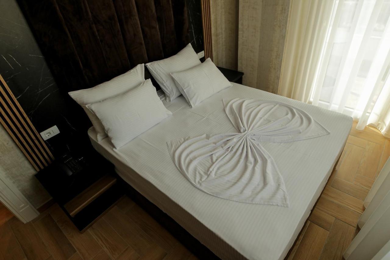 Rozafa Blu Hotel เชิงยิน ภายนอก รูปภาพ