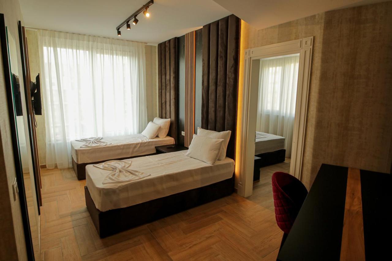 Rozafa Blu Hotel เชิงยิน ภายนอก รูปภาพ