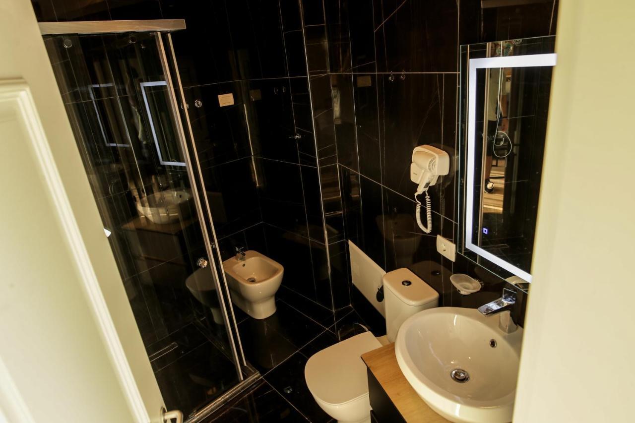Rozafa Blu Hotel เชิงยิน ภายนอก รูปภาพ