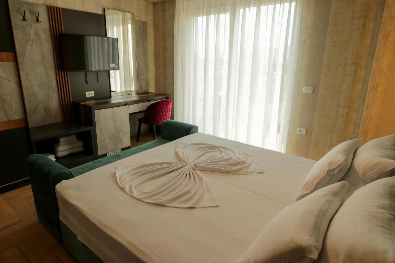 Rozafa Blu Hotel เชิงยิน ภายนอก รูปภาพ